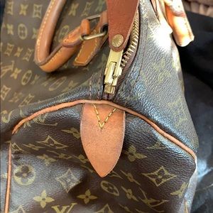 Authentic Louis Vuitton Speedy 35